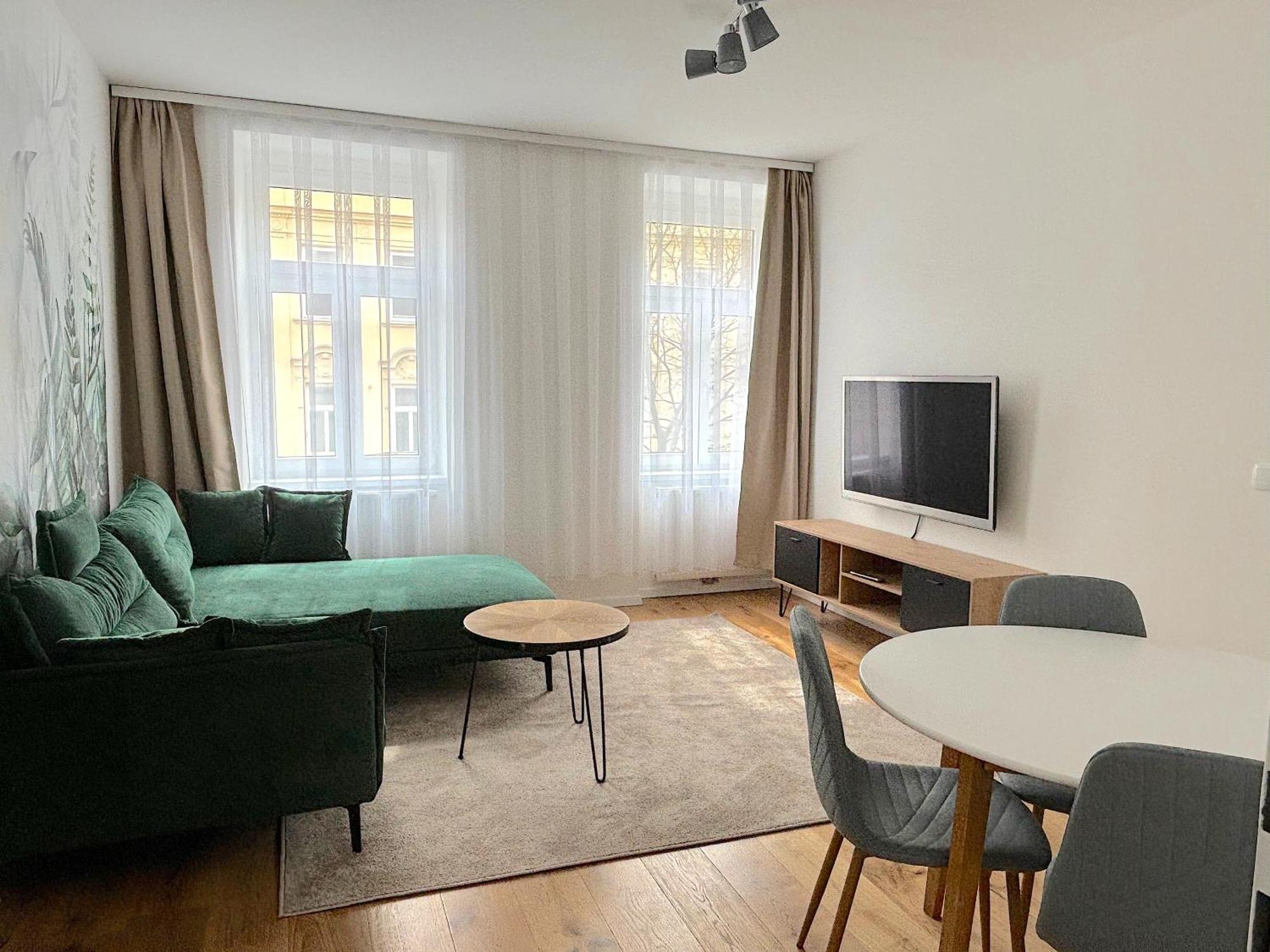 Traumhafte Wohnung Fuer 3, Grosszuegig, Walk In Dusche Vienne Extérieur photo